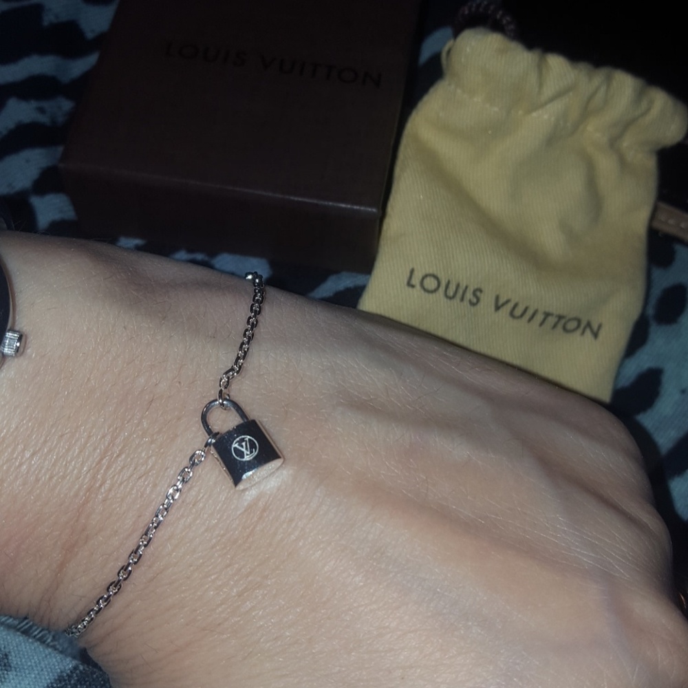 Louis Vuitton bracelet Unicef